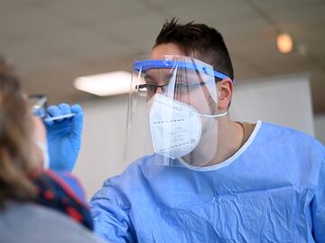 ‘Omicrón furtiva’ podría convertirse en la variante más predominante: expertos