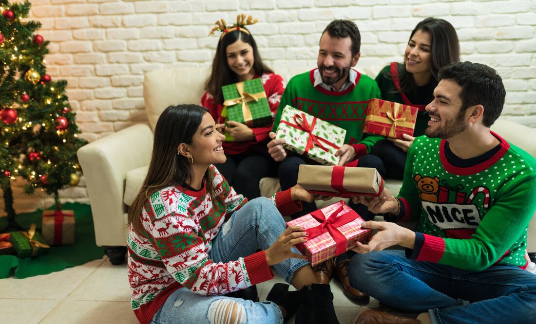 Navidad. ¿Qué regalar a alguien que apenas conoces en un intercambio navideño? Foto iStock / Antonio_Diaz