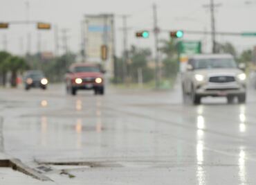 Video. Vientos de 'Hanna' vuelcan tráiler en carretera de Texas