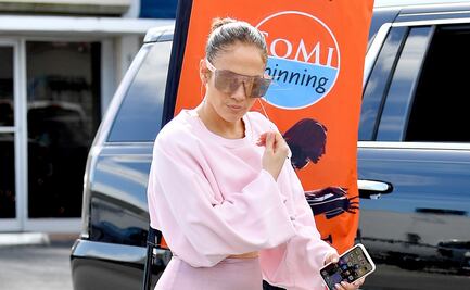 Jennifer Lopez luce curvas de ‘infarto’ con bikini body en la playa