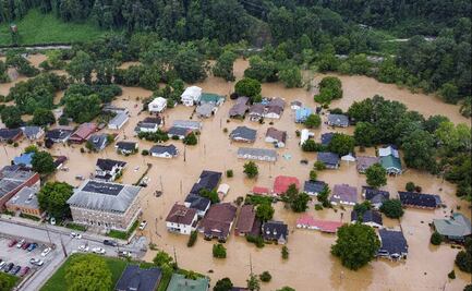 Suman 15 muertos por las inundaciones en Kentucky (Videos)