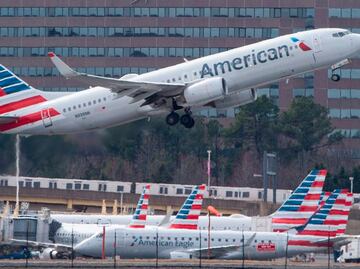 Empleado muere tras quedar atrapado en motor de avión en Alabama