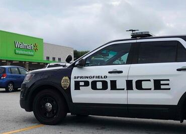 Arrestan a hombre armado en Walmart de Missouri