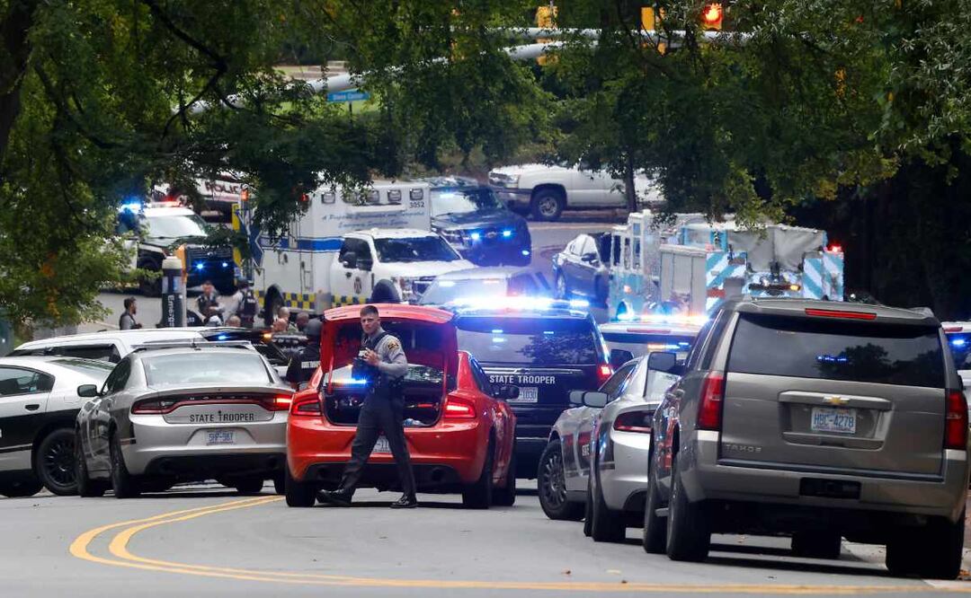 Tiroteo hoy en la Universidad de Carolina del Norte. Foto: Kaitlin McKeown / AP
