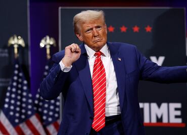 Donald Trump congrega a miles de simpatizantes en el centro de Nueva York para un gran mítin