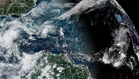 Fuerte viento, marejada e intensa lluvia, Cuba se prepara para la llegada del huracán Óscar