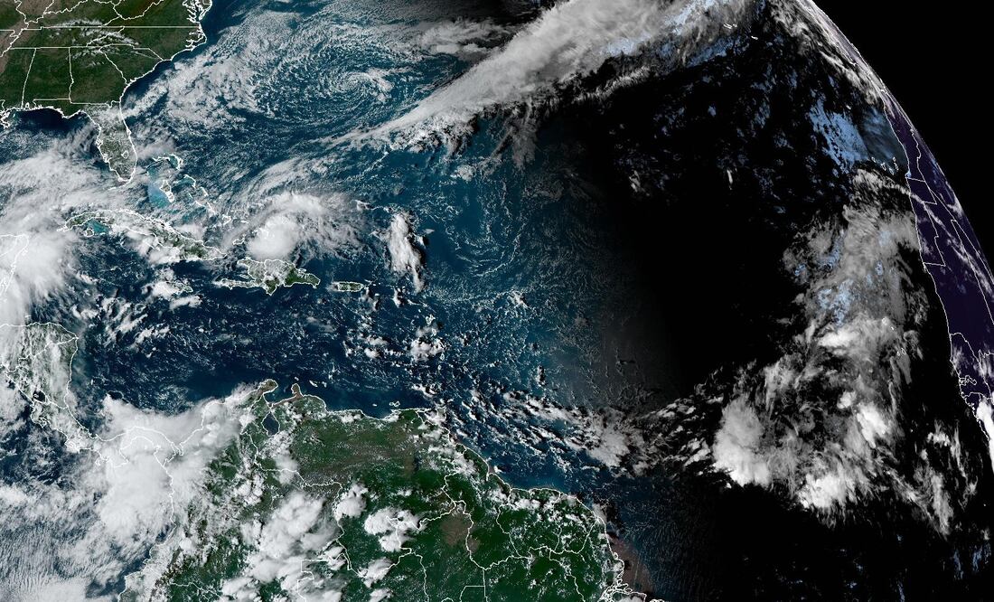 Fuerte viento, marejada e intensa lluvia, Cuba se prepara para la llegada del huracán Óscar. Foto: EFE