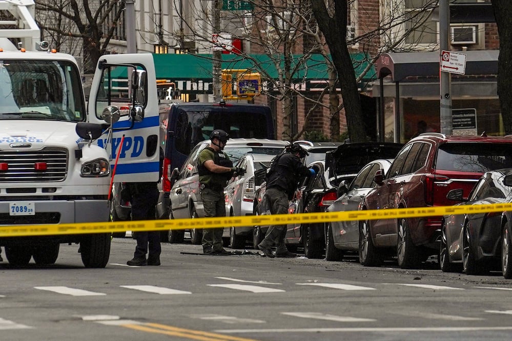 Alerta en Nueva York: investigan explosivos en protesta como posible ataque terrorista inspirado en Estado Islámico. (Photo by RYAN MURPHY / GETTY IMAGES NORTH AMERICA / Getty Images via AFP)