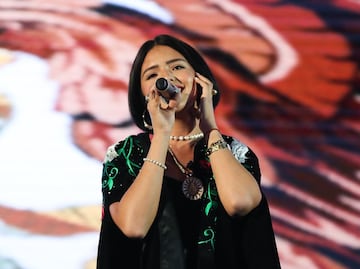 Ángela Aguilar presume tatuaje de Christian Nodal y habla sobre si hubo boda en Italia y su supuesto embarazo