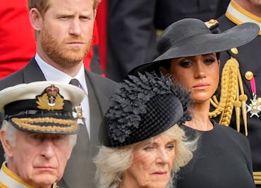 ¿Por vergüenza? Reportan que Meghan Markle no irá a la coronación del rey Carlos III con Harry