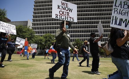 Mayoría de estadounidenses tiene conceptos erróneos acerca de los inmigrantes: sondeo