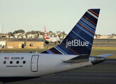 Retiran de vuelo a piloto por presentarse a trabajar borracho
