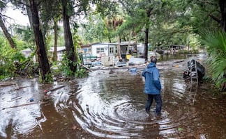 Idalia se degrada a tormenta tropical a su paso por Georgia y las Carolinas