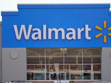 Oficial afroamericano acusa a Walmart de trato racista tras sospecha de robo