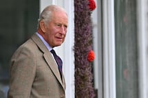 Carlos III mantiene a Harry y Meghan fuera de la familia real; "título de su alteza real sigue en suspenso"