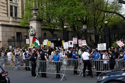Universidad de Columbia suspende a estudiantes por protesta propalestina