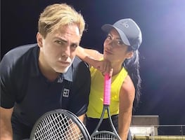 Cristian Castro confirma boda con Mariela Sánchez y revela fecha exacta: “Estamos aprendiéndonos bien el credo, está re difícil”