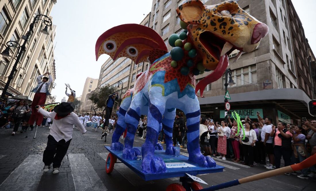 Desfile de Alebrijes 2023 en CDMX. Foto: EFE/José Méndez