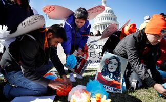 Lanzan beca para 'dreamers' de hasta $33,000 dólares en Estados Unidos