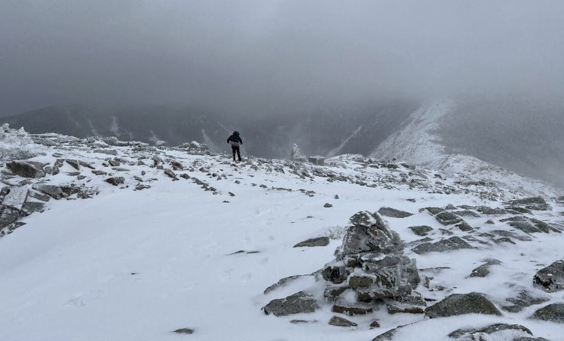 Tragedia en las Montañas Blancas: Montañista de la 'Triple Corona' Muere en Condiciones Extremas. Foto AP