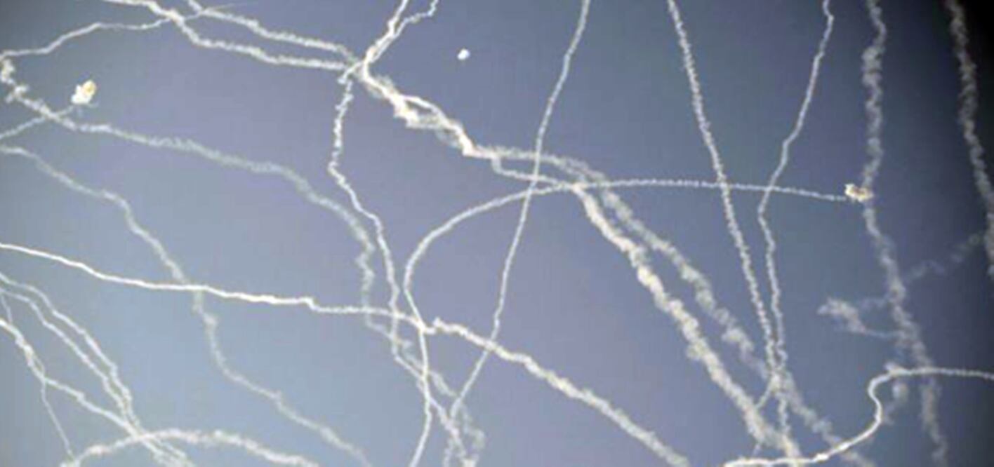 Irán habría lanzado misiles contra base estadounidense en Qatar, reportan