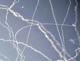 Irán lanza misiles balísticos contra bases estadounidense en Qatar e Irak