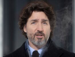 Justin Trudeau no puede evitar la maldición de su familia
