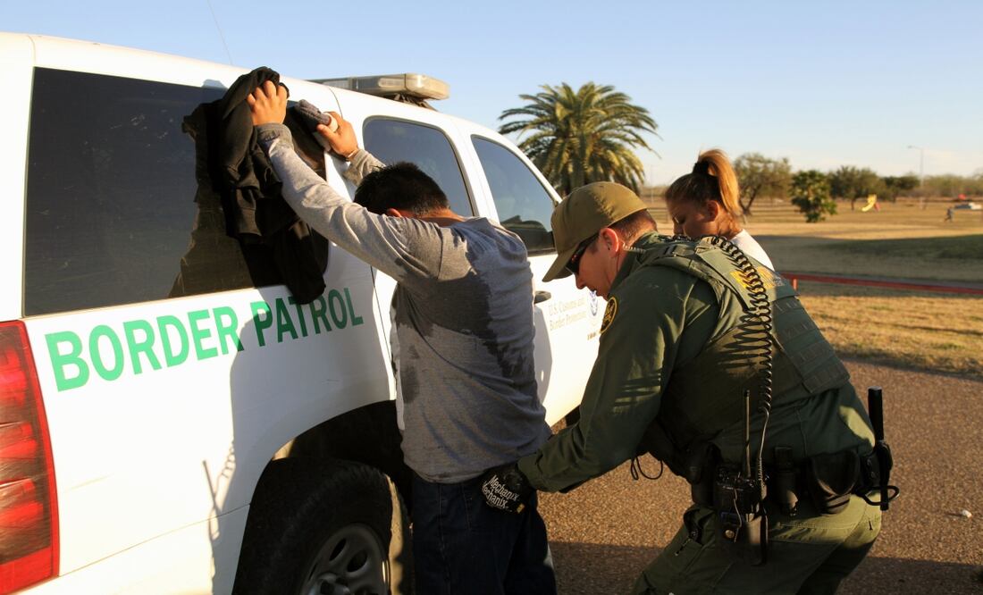 Alcalde de Newark denuncia redada de ICE sin orden judicial en negocio local. Foto: iStock / vichinterlang