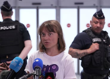Israel expulsa a Greta Thunberg tras interceptar barco con ayuda para Gaza