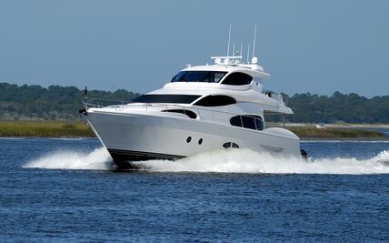 Arrestan a hombre por 'tomar prestado' yate millonario en Nueva York