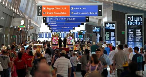 Prueban sistema de revisión de laptops en aeropuerto de Las Vegas 