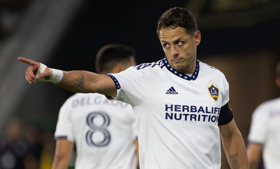 'Chicharito' lamenta confusión tras dar su opinión sobre el rol de las mujeres: "No fue mi intensión". Foto: EFE