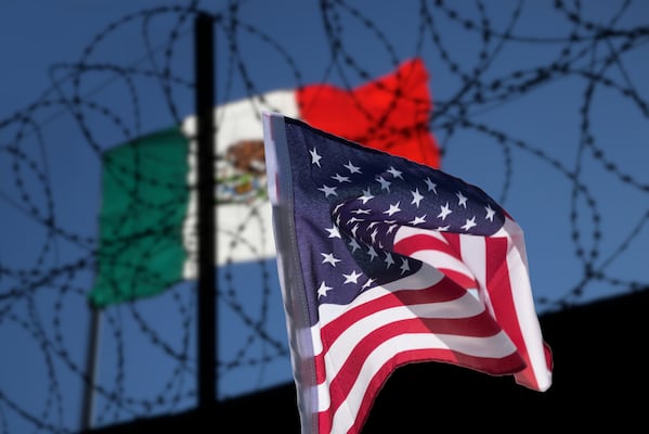 Estados Unidos cerrará el asilo a migrantes que representen “amenazas de salud o de seguridad”