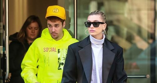 Hailey Bieber destila glamour con tendencia 'sin pantalón' en NY