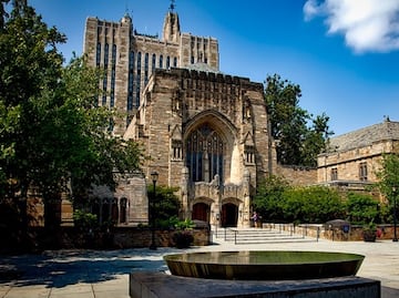 ¿Cuál es el costo de estudiar en la Universidad de Yale?