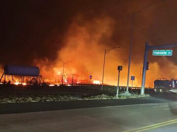 Devastadores incendios forestales azotan Islas de Maui y Hawái bajo la amenaza del huracán "Dora". VIDEOS
