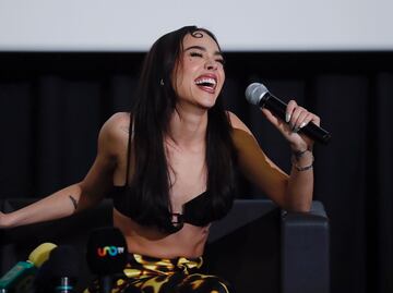 Critican a Danna Paola por cantar ‘My Heart Will Go On’ de Céline Dion en programa: “Das cringe”