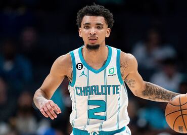 Arrestan a jugador de la NBA ebrio, inconsciente y armado en su auto