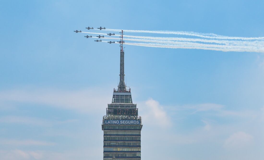 Desfile militar 16 de Septiembre. Suspenderán despegues y aterrizajes en el AICM. Horarios. Foto iStock / Eve Orea