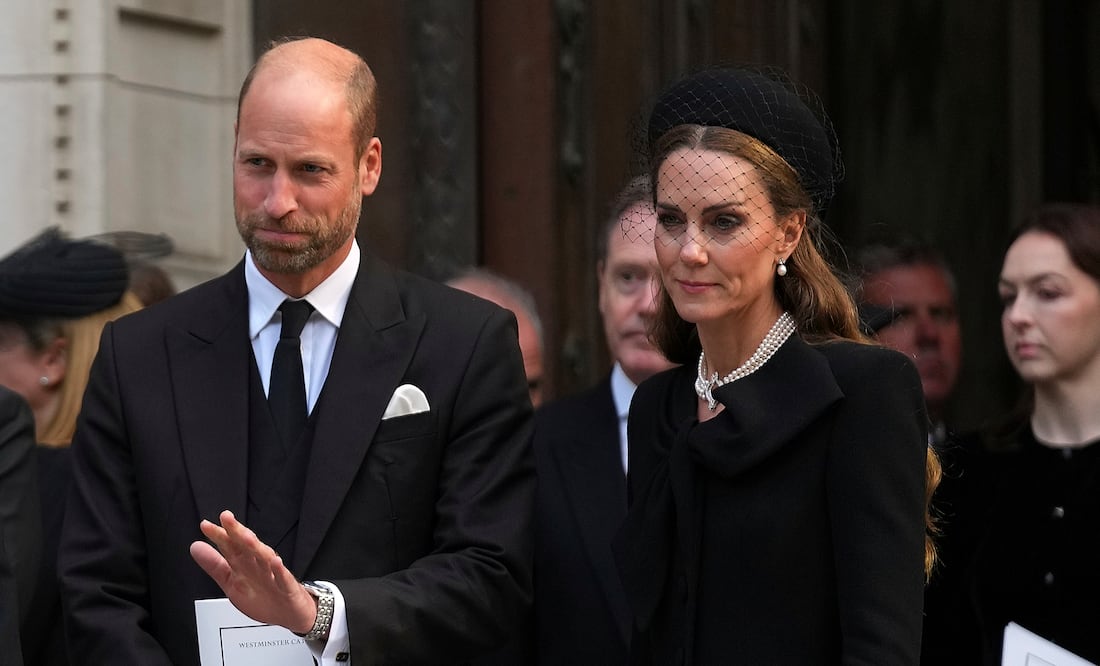 Tragedia en Londres: muere amigo del príncipe William y Kate tras caer desde una azotea; tenía 45 años. Foto: AP / Joanna Chan