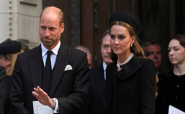 Tragedia en Londres: muere amigo del príncipe William y Kate tras caer desde una azotea; tenía 45 años