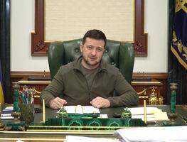 Ovacionan a Zelenski en Parlamento británico; "nos nos rendiremos", dice