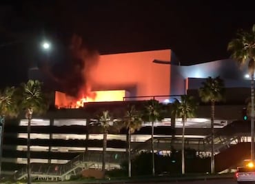 Las imágenes del incendio en Universal Studios Hollywood, en California
