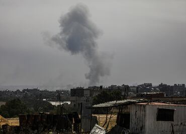 Hezbolá lanza decenas de cohetes contra Israel en respuesta a ataques