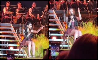 Fans de Cazzu insultan a Nodal y ella sorprende con su reacción en pleno concierto en Chile