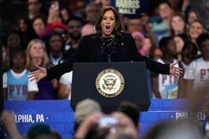 Harris insta en Filadelfia a la comunidad afroamericana a apoyarla y "decidir" el futuro de EU