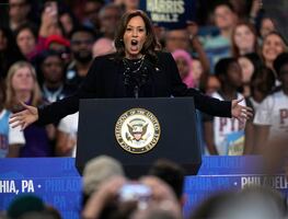 Harris insta en Filadelfia a la comunidad afroamericana a apoyarla y "decidir" el futuro de EU