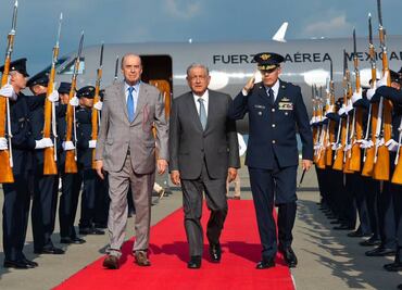 AMLO inicia gira por Colombia; llega a Cali para reunirse con Gustavo Petro