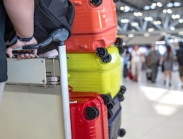 Vuelos en avión: ¿Cambiarán las medidas de equipaje de mano en Estados Unidos?
