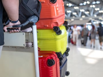 Vuelos en avión: ¿Cambiarán las medidas de equipaje de mano en Estados Unidos?